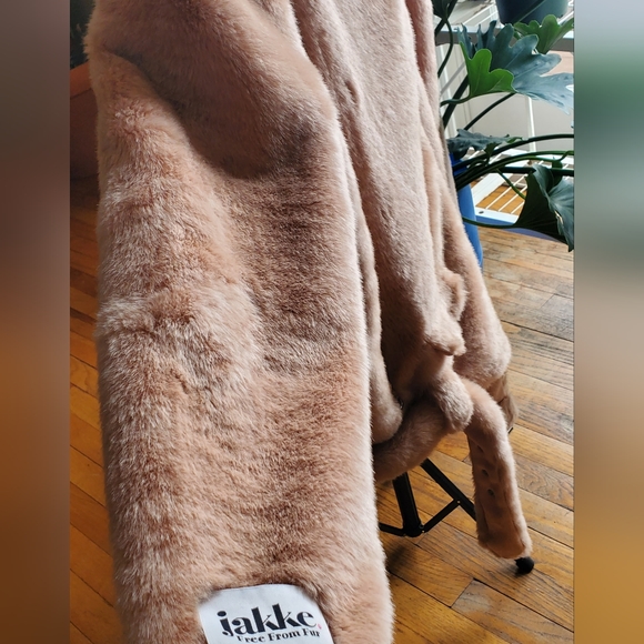 Jakke Vegan Fur Coat - Picture 5 of 6